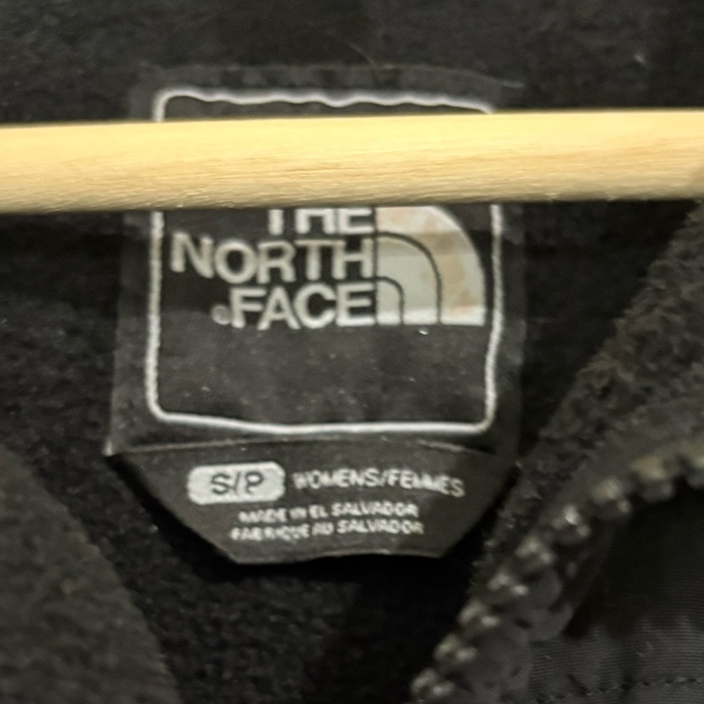 SOLD-The North Face Denali Full Zip Fleece Jacket - Women’s Small Black - Picture 5 of 8